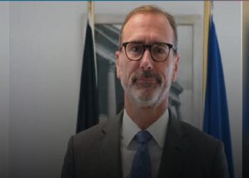 ELMANYA PIŞTEVANIYA XWE JI BO YEKÎTIYA AXA SÛRIYÊ Û SERWERIYA WÊ YA TEVAHÎ PIŞTRAST DIKE.