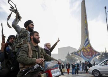 Li seranserî Sûriyê 8180 sivîl piştî ketina Esed ve hatine kuştin .