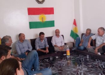 XWECIHIYA DIRBÊSIYÊ CIVÎNA XWE YA ASAYÎ LI DAR XISTIN .