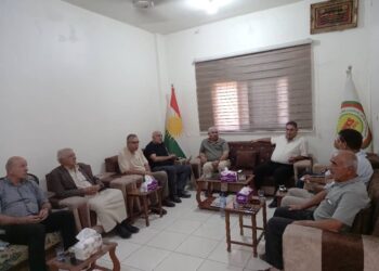 Şandek ji serkirdayetên patiyên bi ser ENK-Sê ve , serdana Encûmena Xwecihî ya Şehîd Nesredîn Berhek li Çil Axa kir.