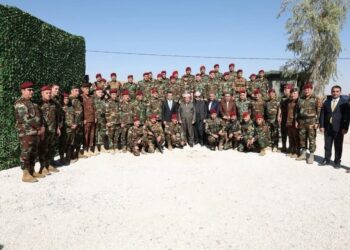 Serok Mesûd Barzanî serdana hêzên Pêşmergeyan li eniyên şer kir.