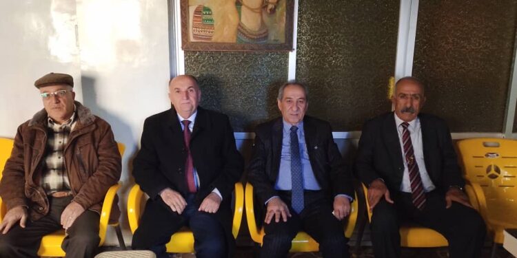 DU ŞANDÊN SIYASÎ JI BO HEVGIRTINÊ SERDANA OFÎSA XWECIHIYA AMÛDÊ YA BI SER ENKS-Ê VE KIRIN.