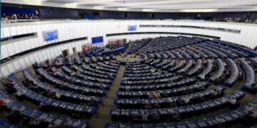 PARLAMENTOYA EWROPAYÊ TEKEZÎ LI SER PÊWÎSTIYA PARASTINA CIHÊRENGIYA ETNÎKÎ Û OLÎ LI SÛRIYA DIKE.