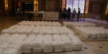 Alîkariyên mirovî li ser derbiderên li Qamişlo tên dabeşkirin.