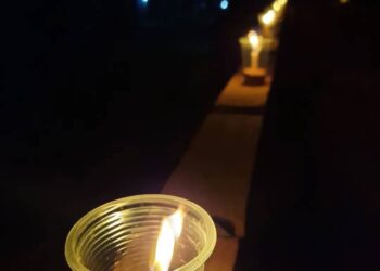 Bi vêxistina mûman pakrewanên Serhildana 12ê Adarê hatin bibîranîn.