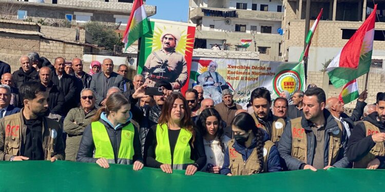 Dêrik.. bîranîna 47 emîn a bavê netewe miletê Kurd Mela Mistefa Barzanî hat vejand.