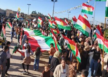 TIL TEMIR: XELKÊN BAJARÊ TIL TEMIR ÊRÎŞÊN LI SER HERÊMA KURDISTANA IRAQÊ BI TUNDÎ ŞERMEZAR KIRIN.