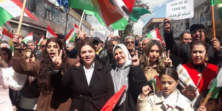 DIRBÊSIYÊ: XELKÊN BAJARÊ DIRBÊSIYÊ Û ZIRKANÊ ÊRÎŞÊN LI SER HERÊMA KURDISTANA IRAQÊ BI TUNDÎ ŞERMEZAR KIRIN.