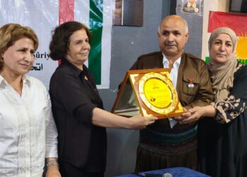 HESEKÊ : BÎRANÎNA SÊYEMÎN SALVEGERA KOÇA DAWÎ YA NIVÎSKAR Û HELBESTVANÊ KURD MEHMÛD SEBRÎ HAT VEJANDIN.   