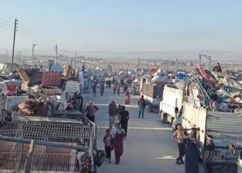 Karwanê Çaremîn ê koçberên Serê Kaniyê berev cih û warên xwe derket.
