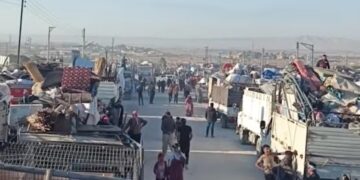 Karwanê Çaremîn ê koçberên Serê Kaniyê berev cih û warên xwe derket.