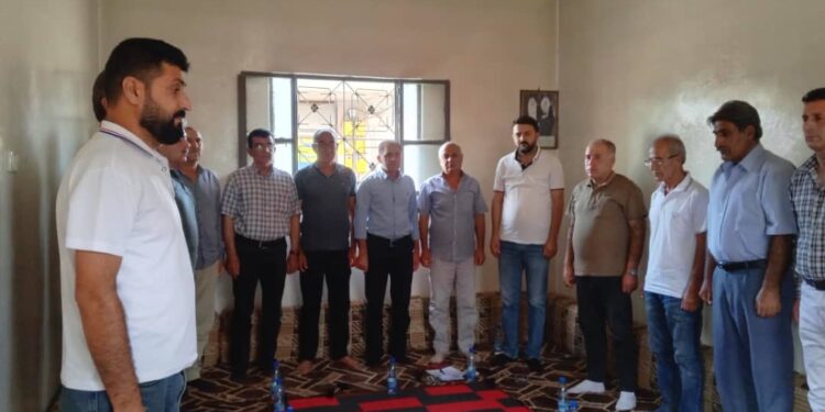 XWECIHIYA DIRBÊSIYÊ CIVÎNA XWE YA ASAYÎ LI DAR XIST .